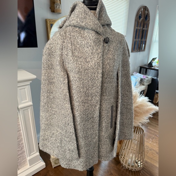 Soia & Kyo Jackets & Blazers - Soia & Kyo Textured Beige Gray Woolf Blemd  Coat